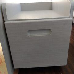 ニトリの学習机の画像