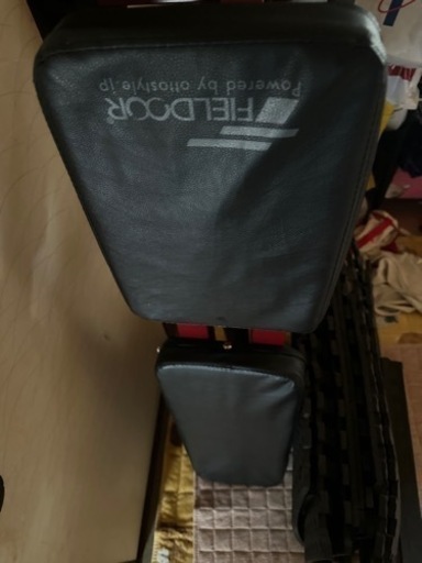 バーベル、ベンチ、マット