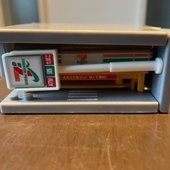 中古セブンイレブントミカの画像