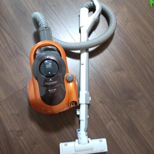 中古 掃除機 SHARP EC-CP11 定価20000円程度(自分調べ)