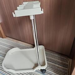 お値下げ💴✨👛🍀掃除機収納🍀の画像