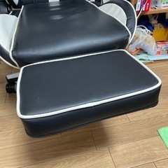 ゲーミングチェアの画像