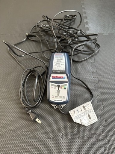 OptiMATE4デュアルプログラム バイク用バッテリー充電器