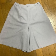 水色キュロットスカートの画像