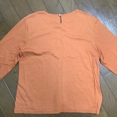 長袖カットソーの画像