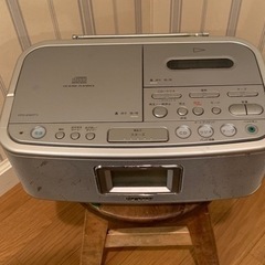 貴重なカセットプレーヤー付きCDプレーヤーです🌟の画像