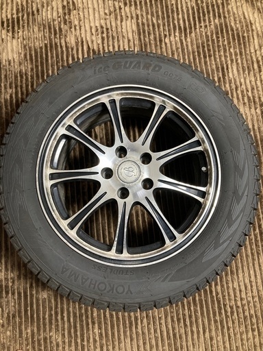 格安‼️スタッドレス 、タイヤホイール付き  ２２５／６０  17    良品