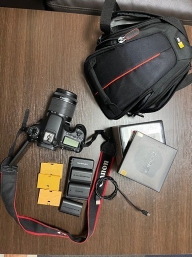 Canon EOS 70D デジタル一眼　美品　おまけ付き