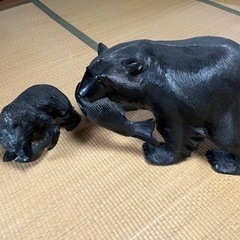 熊の置物  2頭