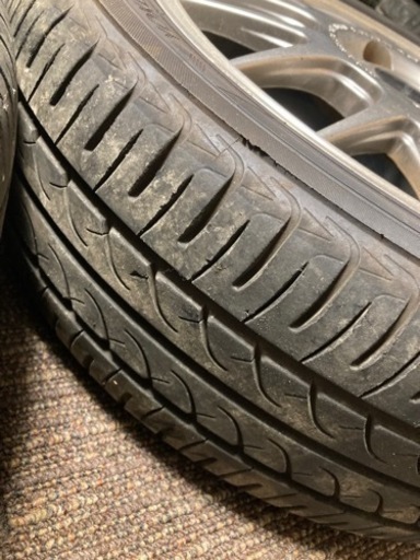 15インチ 165/50r15 タイヤ美品 軽自動車に