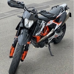 KTM690 SMCR 2022年式