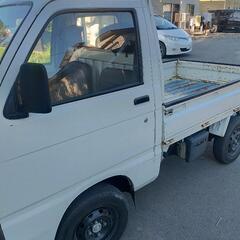 ダイハツ　軽トラ　ダンプ　4WD　車検2年の画像