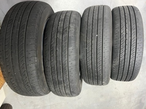 【中古】ノア純正タイヤホイールセット