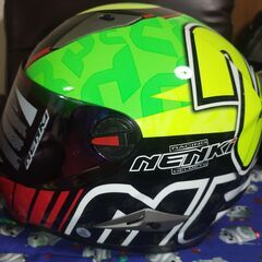 新品　未使用　NENKI　バイク用　ヘルメット　サイズM　ライムグリーン　イエロー　レッド　ブラックの画像