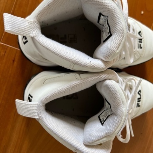 FILA MBスニーカー27cm