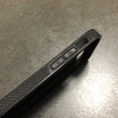 【美品】クリスチャンルブタン iPhoneSEケースの画像