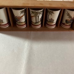 お猪口5点セット（飾り箱）の画像