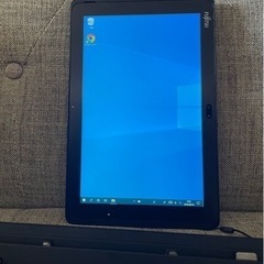 富士通 windows10 タブレット　タッチペン付き！  2の画像