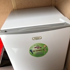 小型冷蔵庫