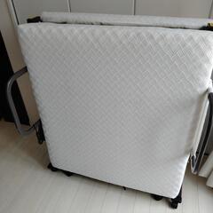 電動　美品　介護用にも便利　約１年使用
