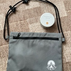 【新品】ヨガ　LAVA エッセンシャルバーム　SUKALA ポーチの画像