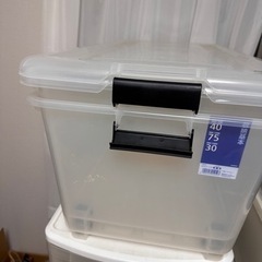 衣装ケースの画像