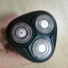 【新品未使用】電気シェーバー　本体丸洗い◯の画像