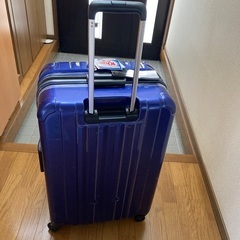 スーツケース　新品の画像
