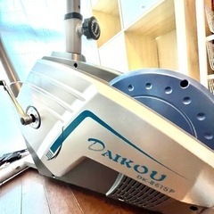 フィットネスバイク 家庭用 静音 健康器具 健康グッズ トレーニングマシンの画像