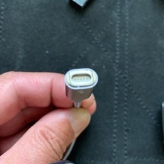 deseのデータ転送可能なマグネットケーブルの画像