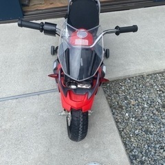 子供用電動バイクの画像