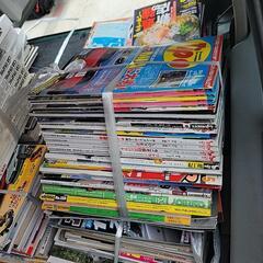 車の雑誌　大量