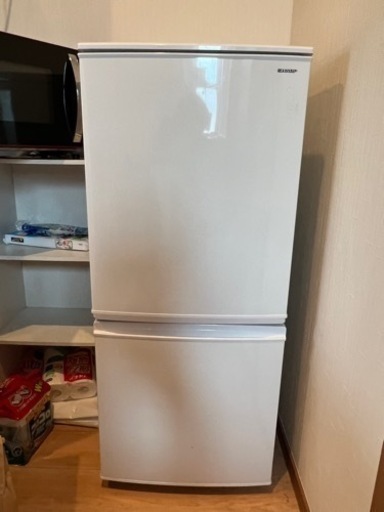 SHARP 冷凍冷蔵庫 SJ-C14D-W 137L 2017年製（まだ取り引き可能です）
