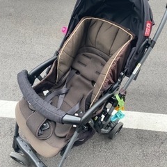 Aprica ベビーカーの画像