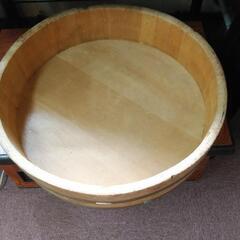 木製のたらいの画像