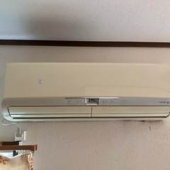 古いエアコン2台