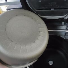日立　IHジャー炊飯器　ふっくら御膳　RZ-AW3000M　5.5合　圧力スチーム炊き　メタリックレッド　2019年製