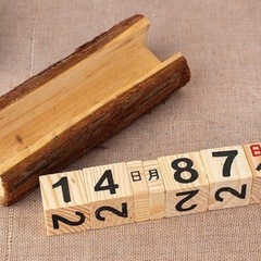 再入荷【新品】 木製 卓上 カレンダー 本物 おしゃれ ナチュラル 雑貨 小物の画像