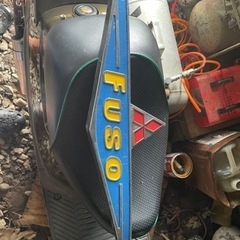 トラックパーツ、レトロな！