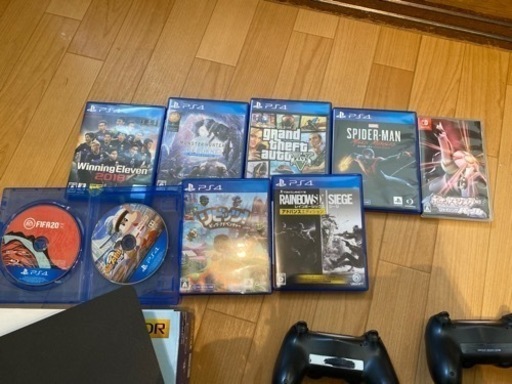 【限定値下げ‼︎】ps4,1TBソフト4＋おまけソフト　ジャンク　コントローラー5