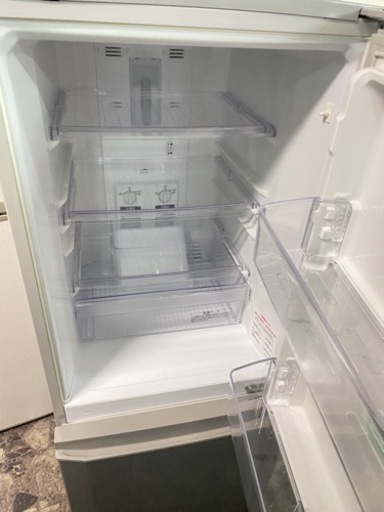 北九州市内配送無料　保証付き　三菱電機 MITSUBISHI ELECTRIC MR-P15Z-S [冷蔵庫 （146L 右開き） 2