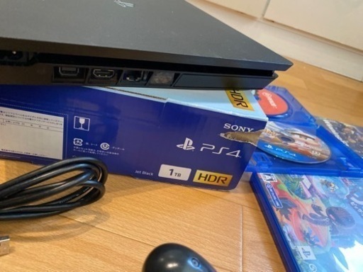 プレステ4  本体　前投稿の写真続きです。