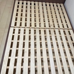 美品　ダブルベッドの画像