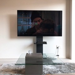 65インチ　有機ELテレビ(スタンド付き)