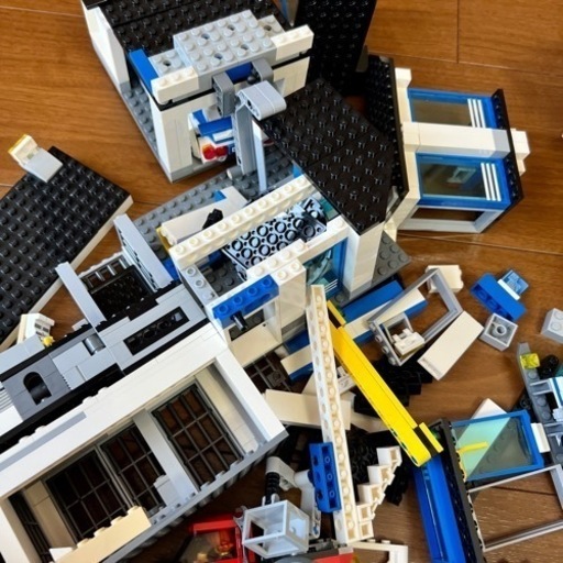 ★値下げ★ レゴ LEGO シティ ポリスステーション 6-12 60141
