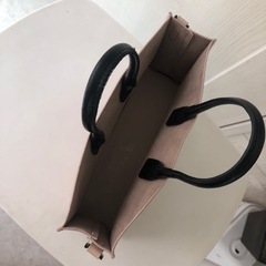 ヌメロヴェントゥーノ　トートバッグの画像