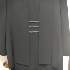 スーツ 黒  新品