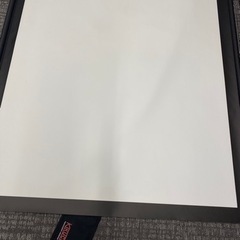 壁掛け用プロジェクタースクリーン