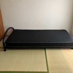 シングルベッド