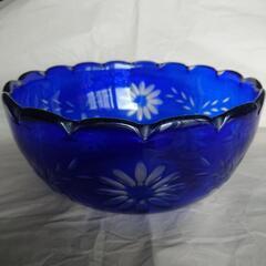 切子細工のサラダボウルの画像